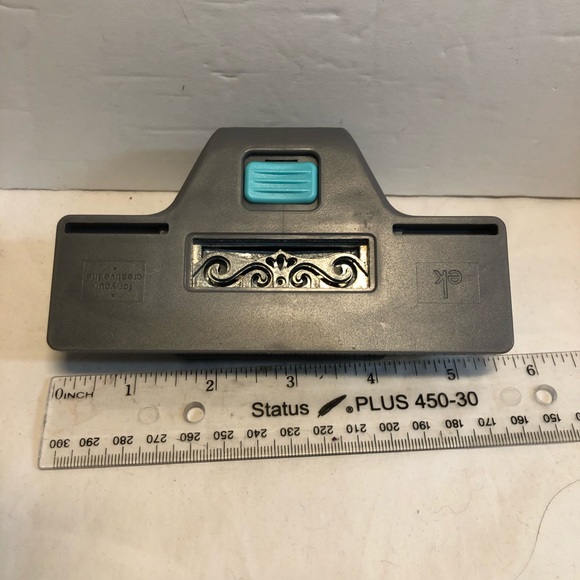 EK Success Border Paper Punch craft  swirl - Picture 5 of 8